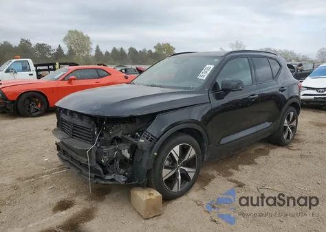 2021 Volvo Xc40 Recharge z USA, uszkodzony, nr VIN YV4ED3UR0M2542288
